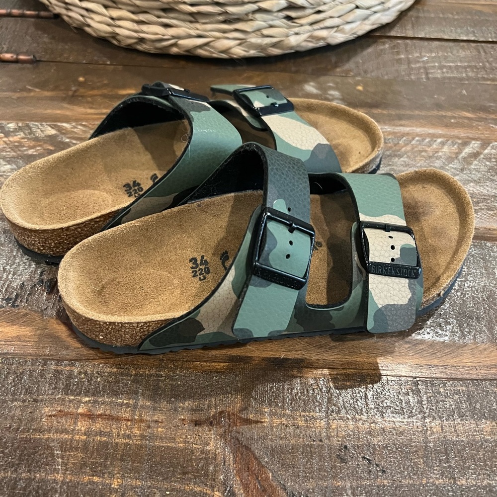 Birkenstocks EU 34 US 3-3.5